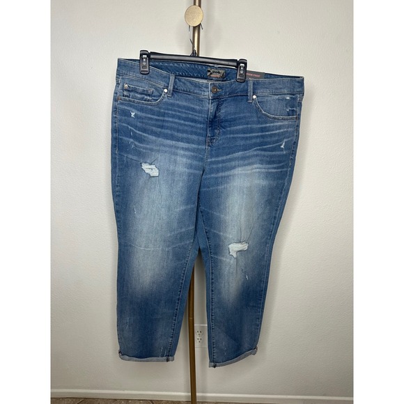 torrid Denim - Torrid Women's Plus‎ Size 22 Boyfriend Straight Distressed Denim Jeans